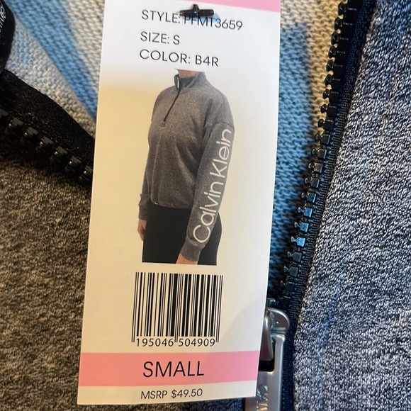 Nice sweaters - Picture 3 of 3